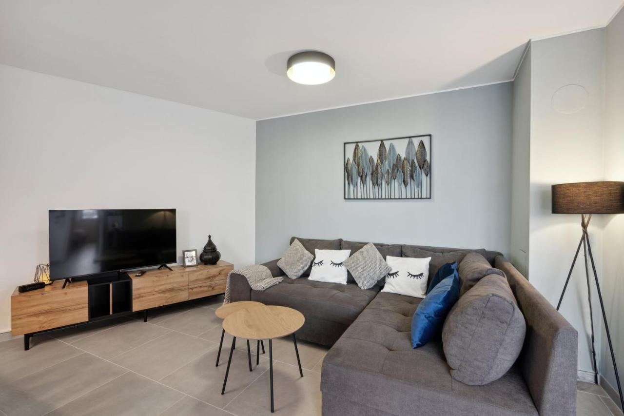 BRAND-NEW cozy stylish 2BR apartment, Kitchen, Netflix, Loungeterrace, Parking Augsburg Exterior foto
