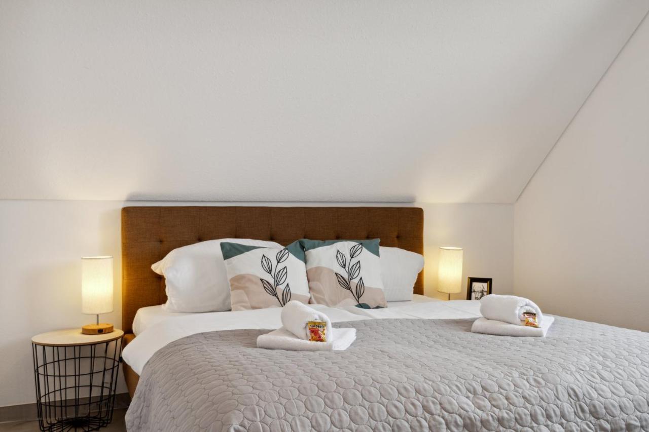 BRAND-NEW cozy stylish 2BR apartment, Kitchen, Netflix, Loungeterrace, Parking Augsburg Exterior foto